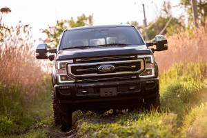 Ford F-250 Super Duty Platinum Tremor Off-Road Package Crew Cab 2019 года 